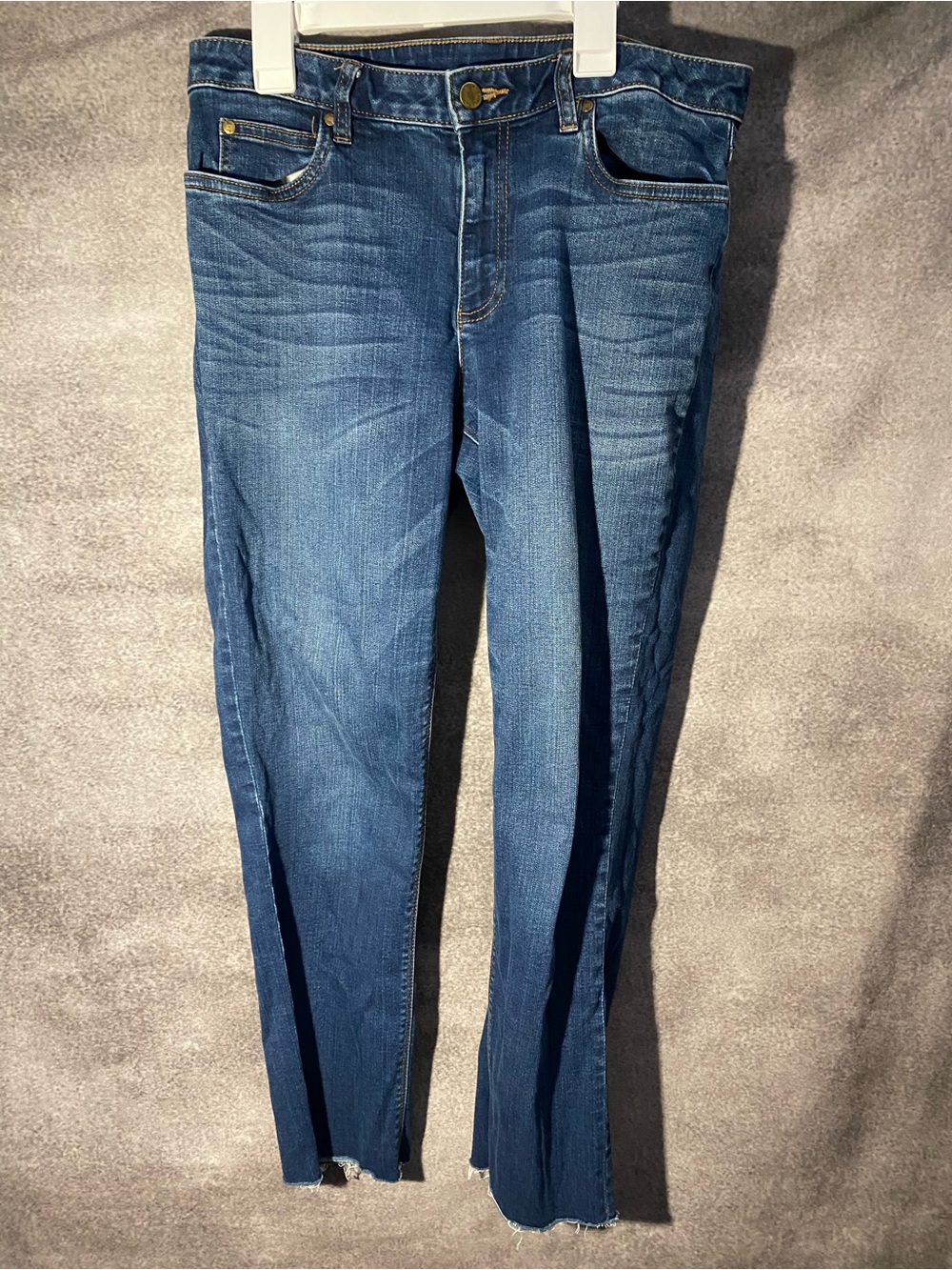 Vince Camuto Women's Raw Hem Ankle Skinny Jeans Medium Wash Blue Stretch